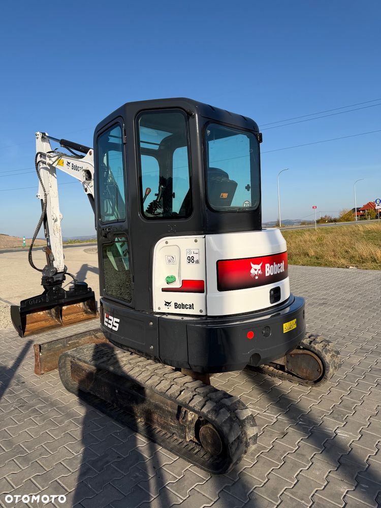 Bobcat E35 - 3