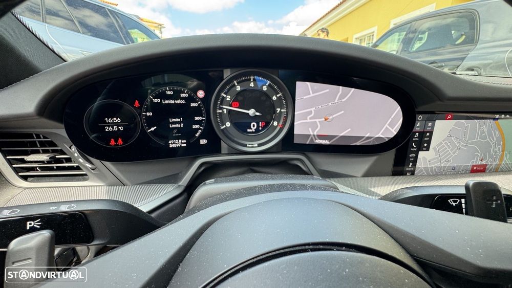 Porsche 911 (992) Carrera PDK - 27