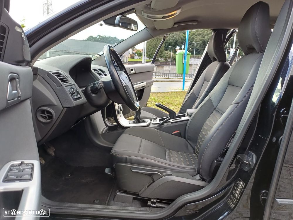 Volvo V50 1.6 D Momentum - 27