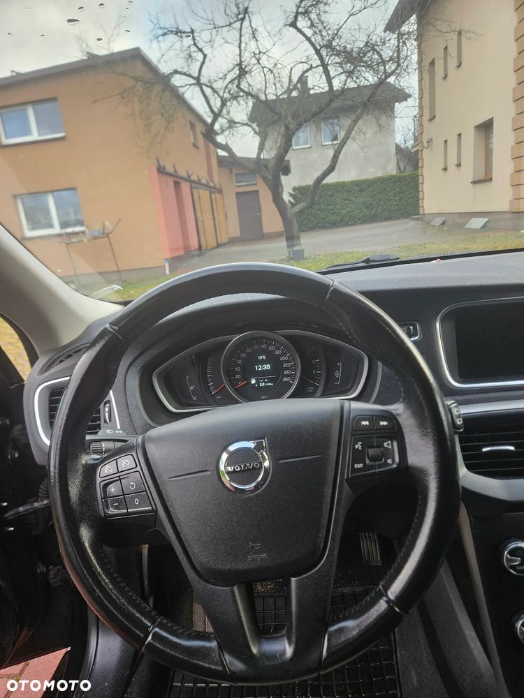 Volvo V40 D2 - 13