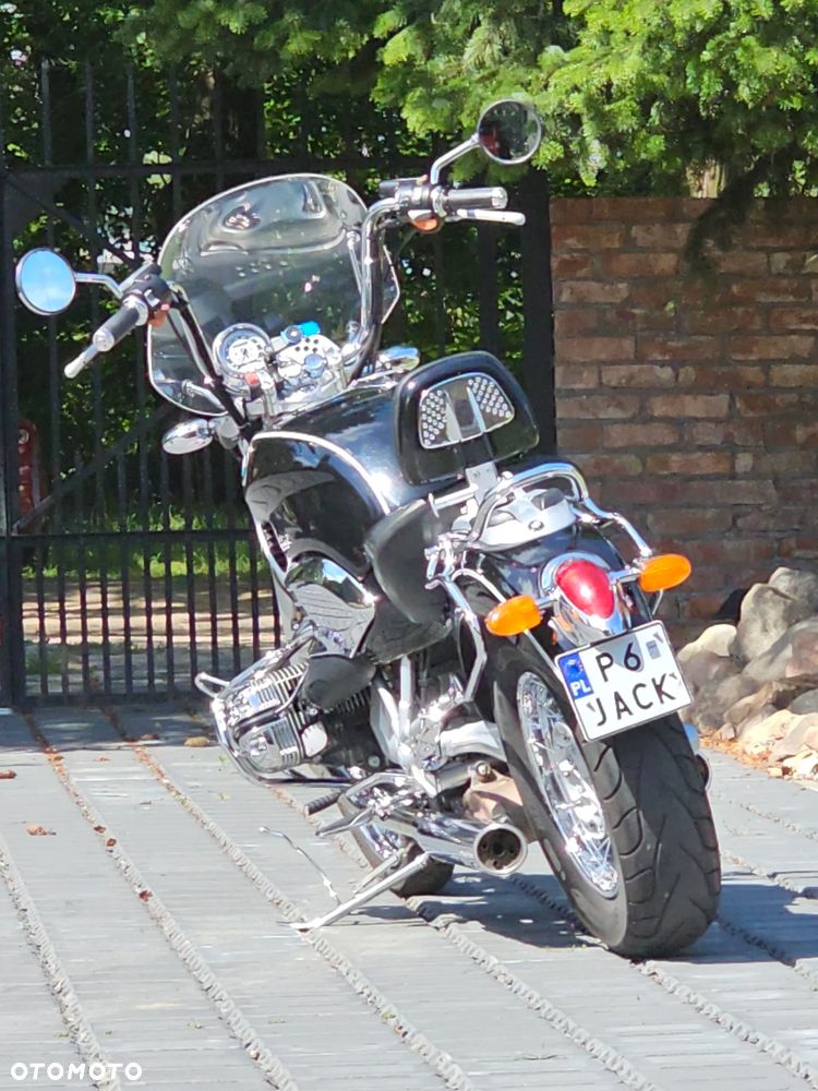 BMW R - 1