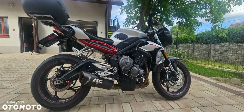 Triumph Street Triple - 2
