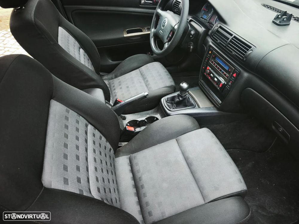 VW Passat Variant 1.9 TDi Conf.Plus 6V - 16