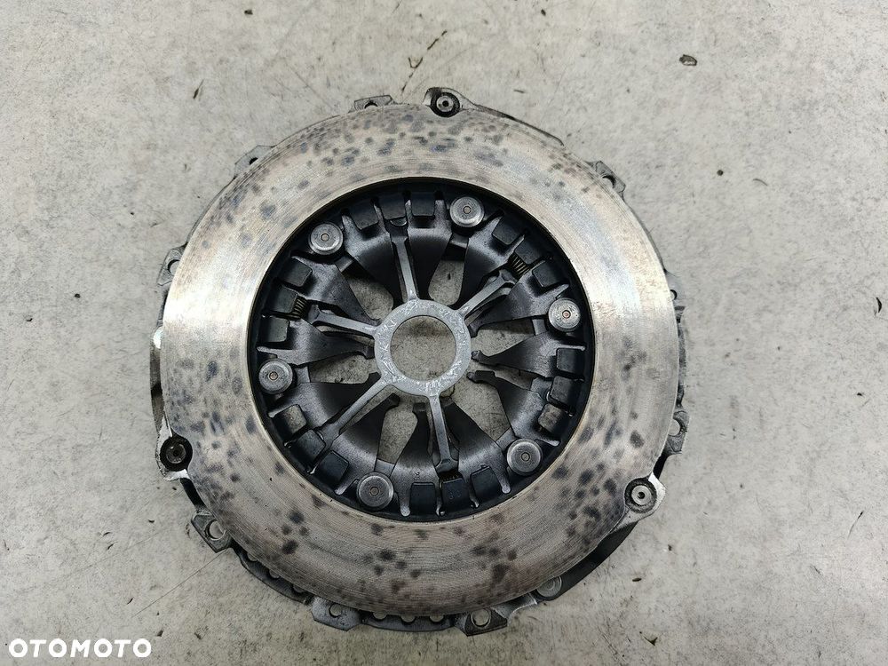 KOŁO DWUMASOWE KOMPLETNE VW PASSAT B6 323064110 LUK 1.8 TSI - 9