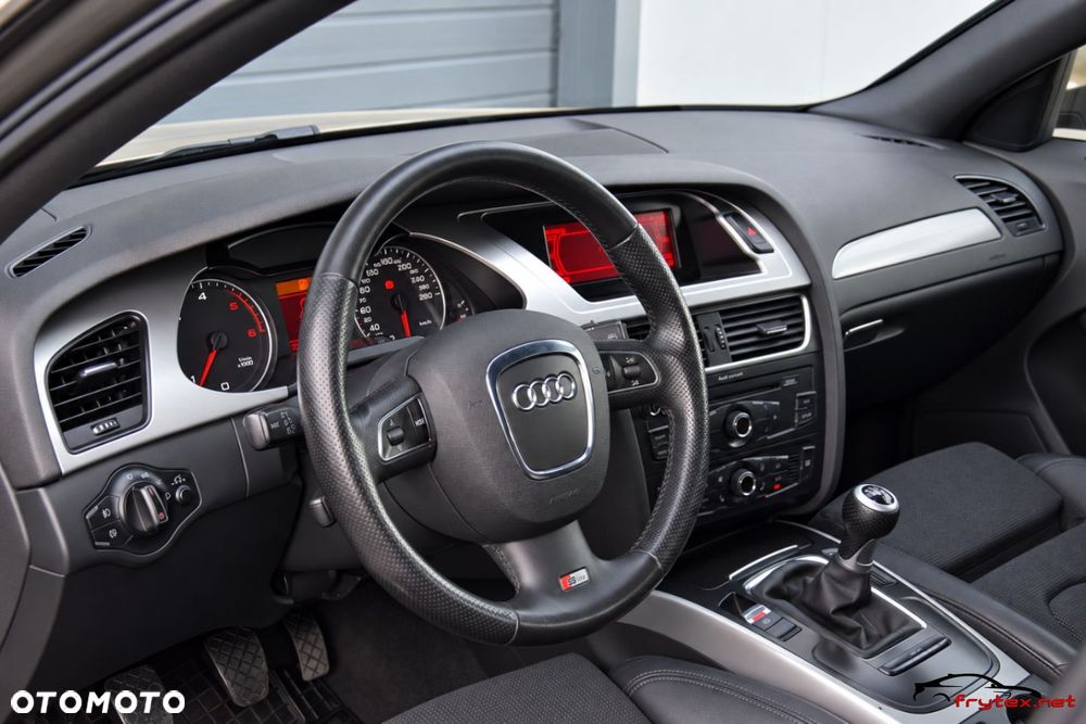 Audi A4 Limousine - 18