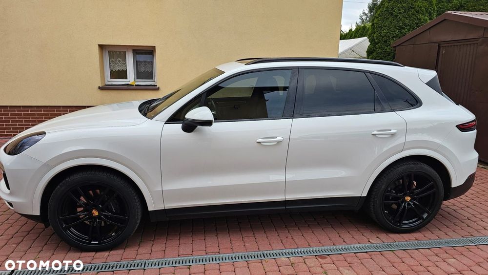 Porsche Cayenne - 10