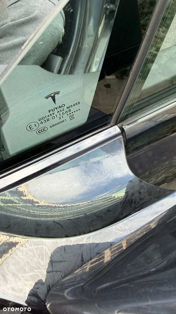 Tesla Model S Long Range - 25