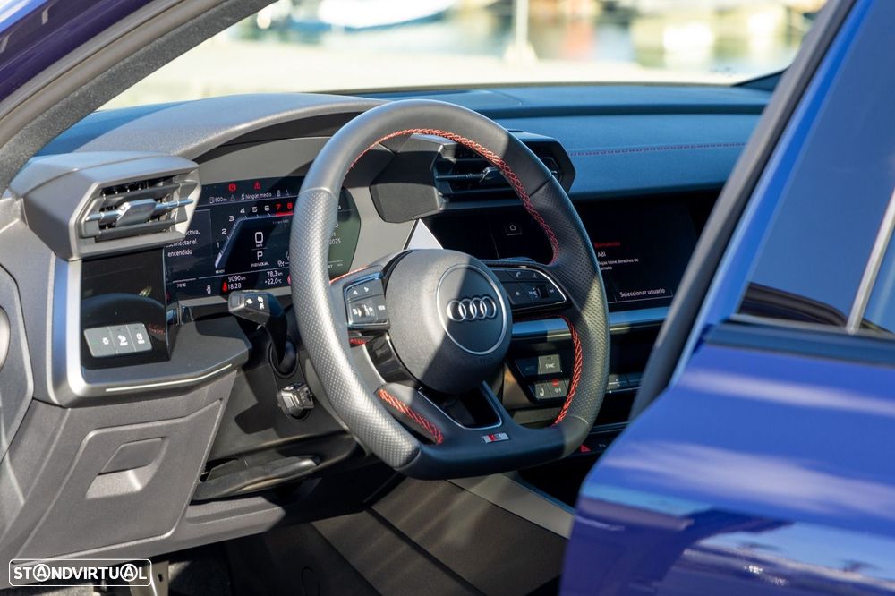 Audi S3 S tronic - 28