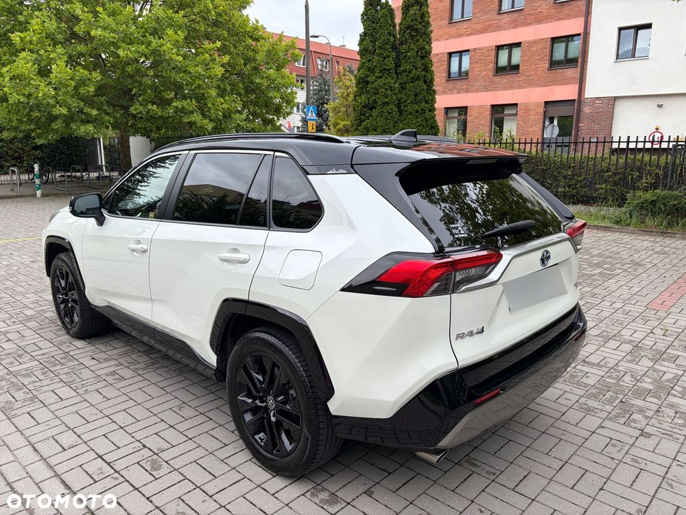 Toyota RAV4 - 11