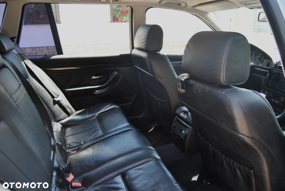 BMW Seria 5 - 8