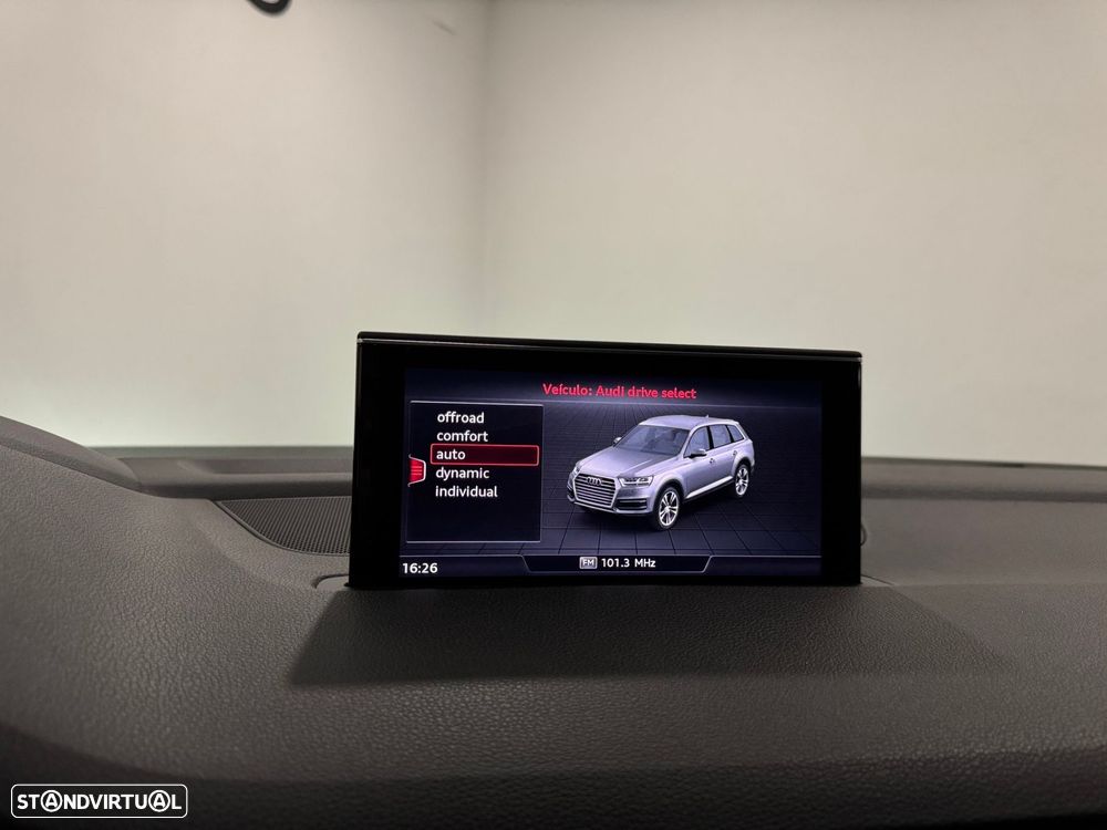 Audi Q7 3.0 TDi quattro Tiptronic 7L - 34