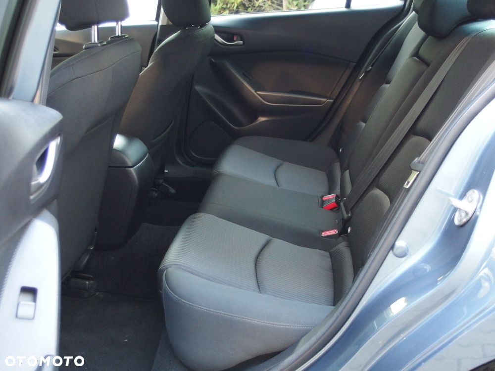 Mazda 3 - 15