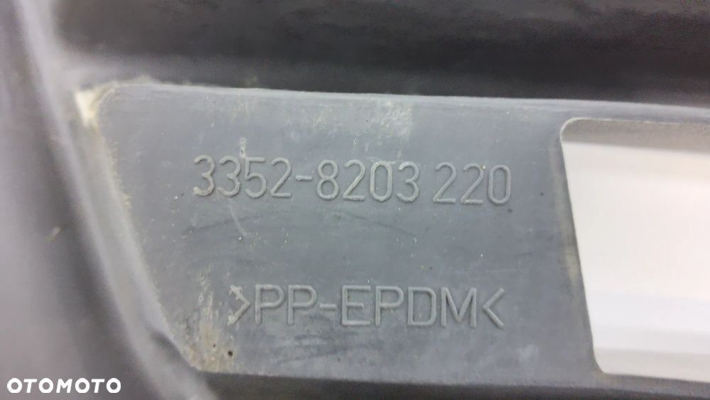 Daewoo Lublin Atrapa Grill - 8