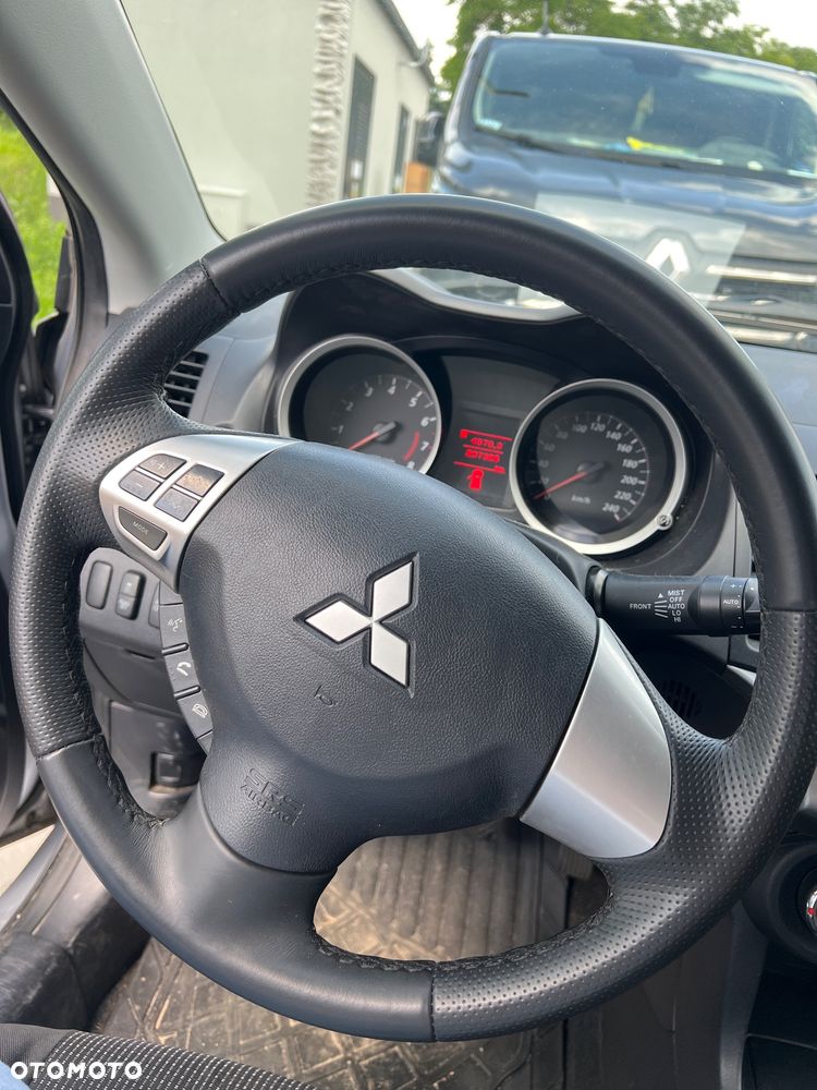 Mitsubishi Lancer 1.6 Inform - 8