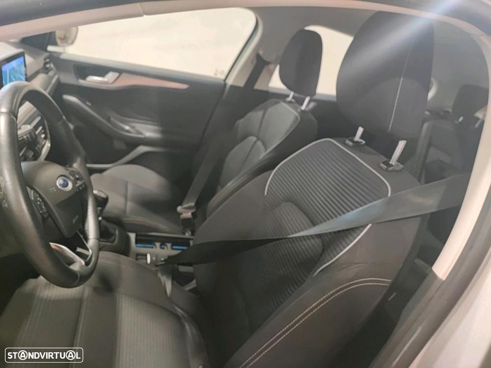 Ford Focus 1.5 TDCi ECOBlue Titanium - 5