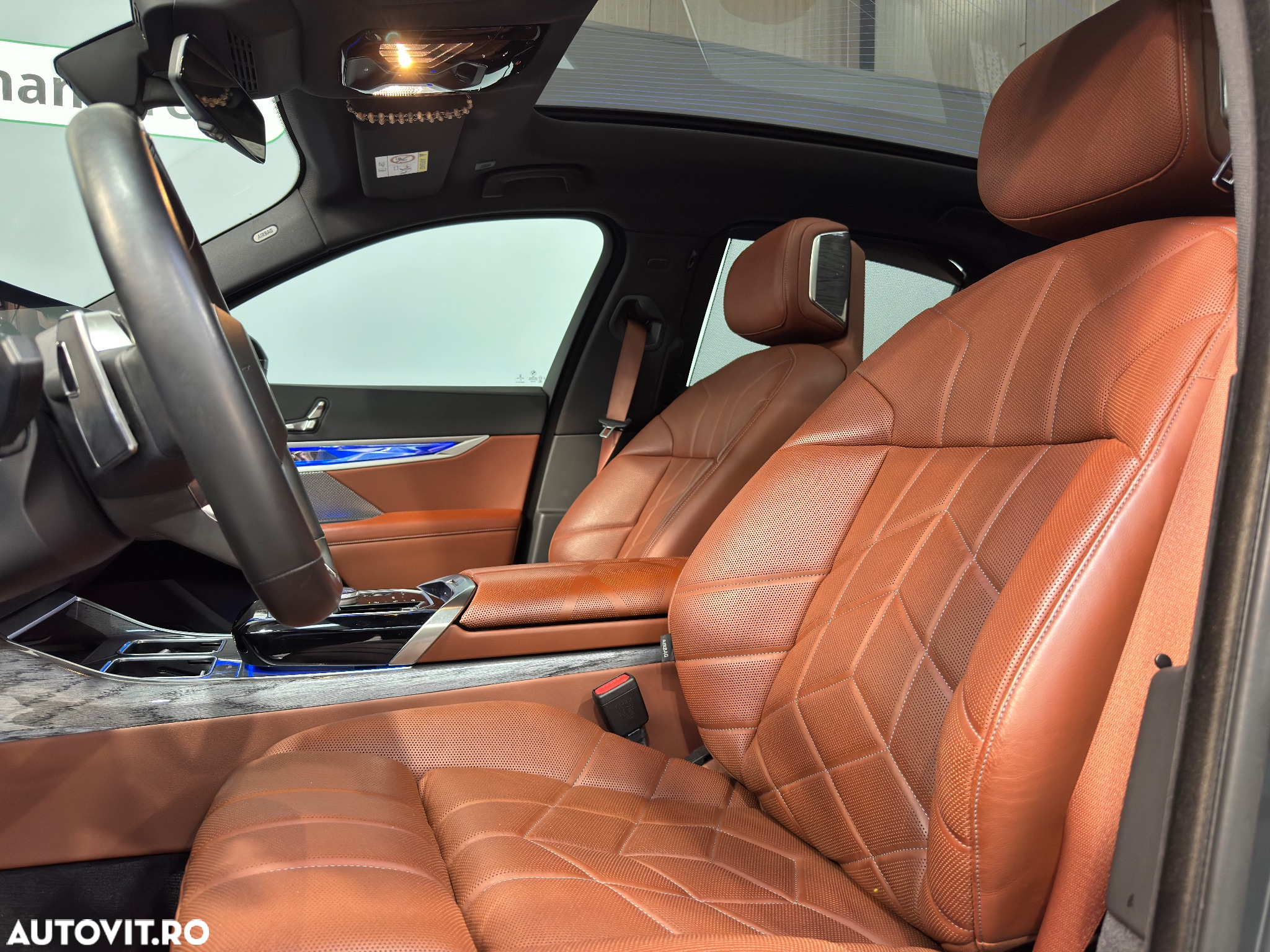 BMW Seria 7 740d xDrive MHEV - 24