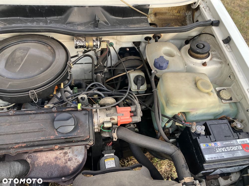 Volkswagen Golf 1.3 CL - 9