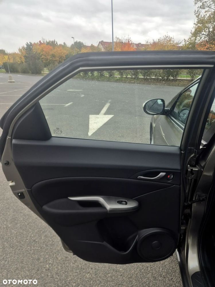 Honda Civic 1.4 Comfort - 9