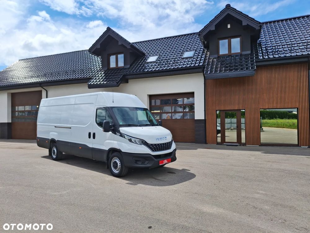 Iveco Daily 35S16 L4H2 Furgon VAN Blaszak Maxi Reflektory Full Led Euro 6 Skrzynia Biegów HI-MATIC 3 Miejsca Kamera Cofania Drzwi tylne Otwierane 270 Stopni Udźwig Haka 3500kg Radar Asystent Pasa Ruchu - 2
