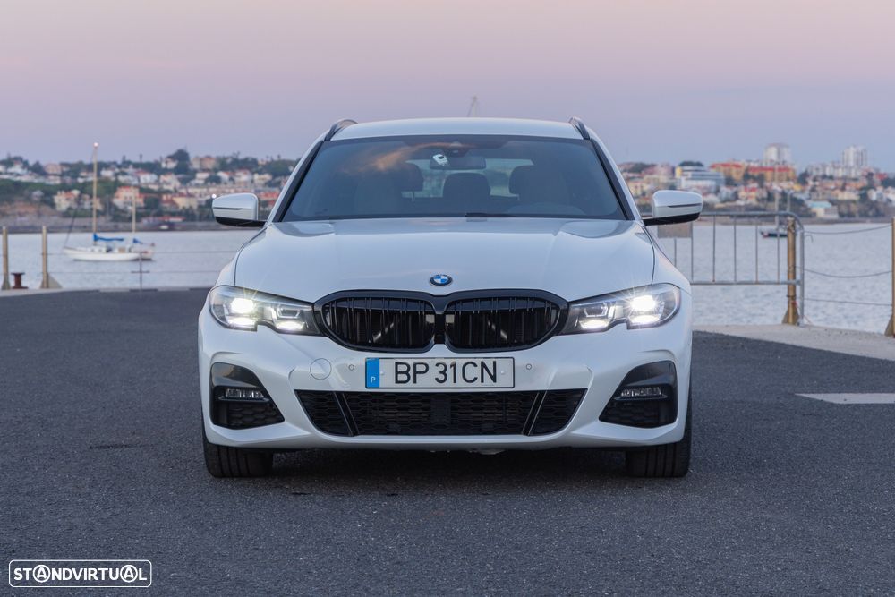 BMW 320 i Touring Aut. M Sport - 10