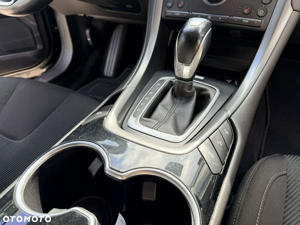 Ford Mondeo - 26