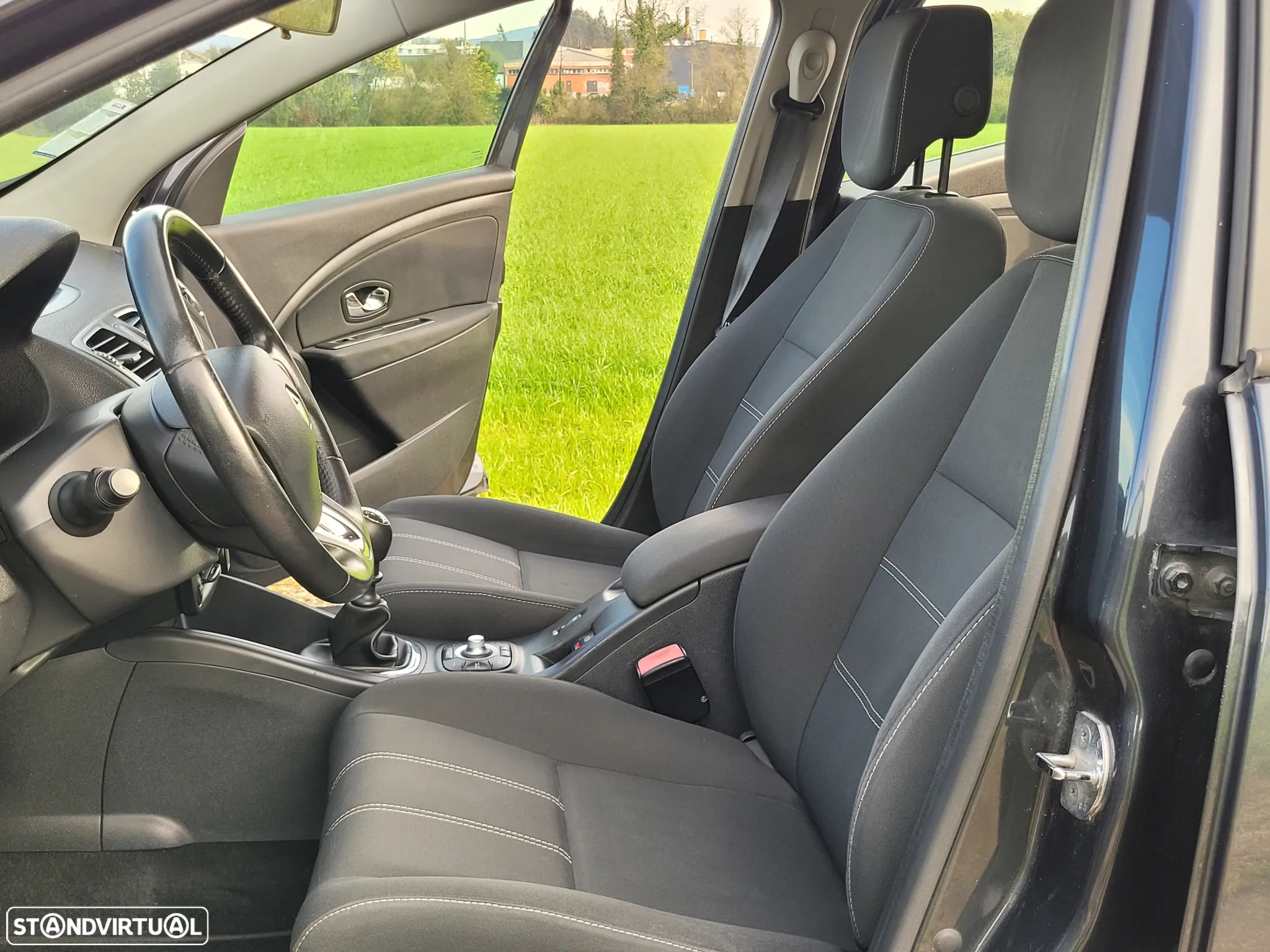Renault Mégane Sport Tourer 1.5 dCi Confort SS - 11