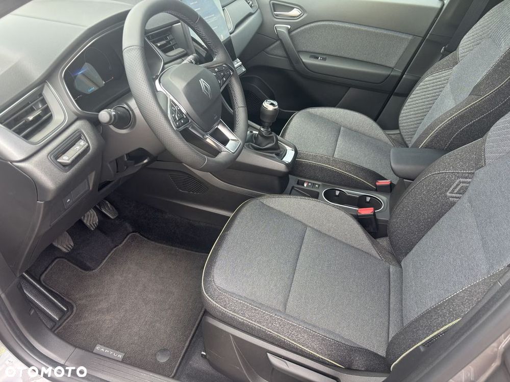 Renault Captur - 11