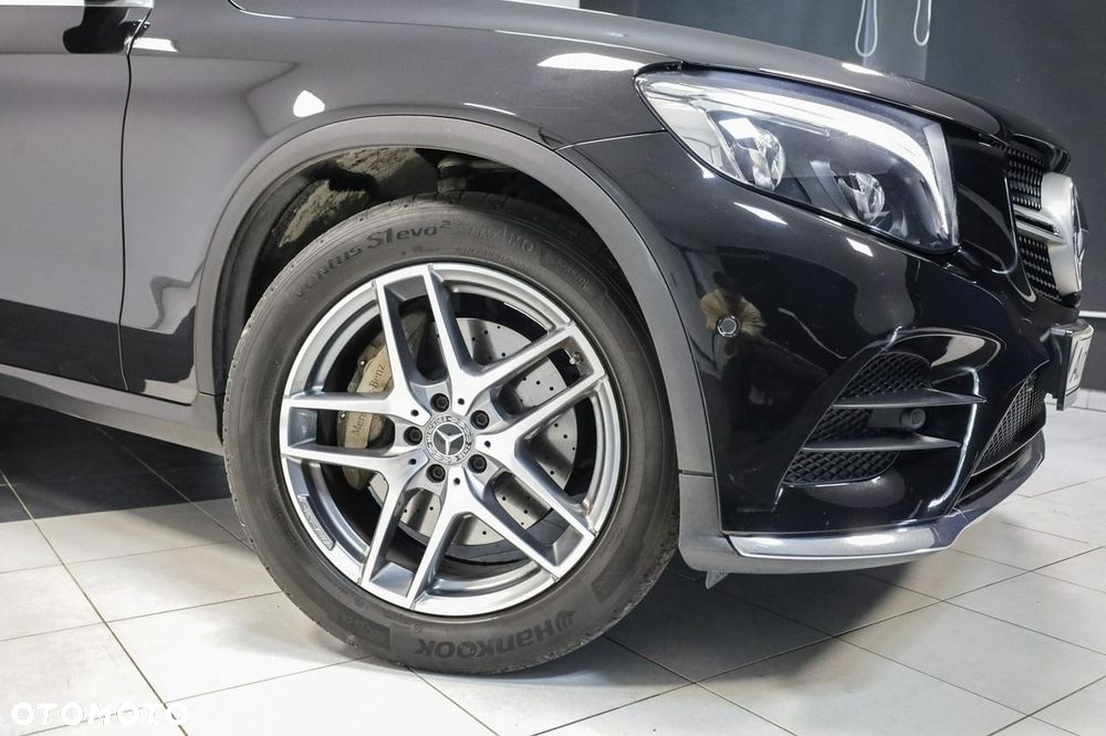 Mercedes-Benz GLC 250 4Matic 9G-TRONIC AMG Line - 6