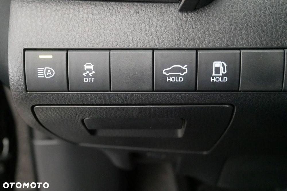 Toyota Camry 2.5 Hybrid Comfort CVT - 27