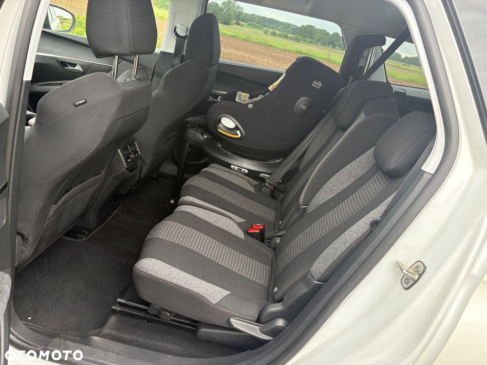 Peugeot 5008 1.6 HDi Style - 28
