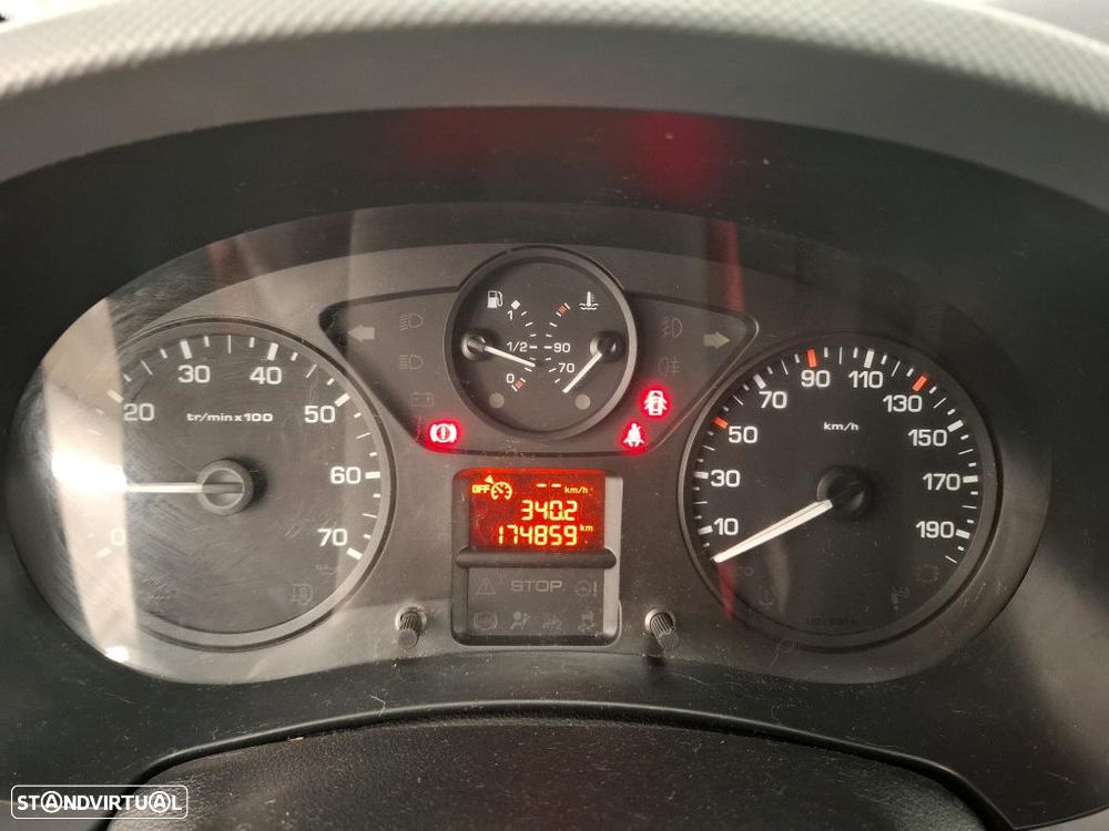Citroën BERLINGO 1.6Hdi 100CV * 3lug/ GPS/Ac/ c/IVA dedutível * - 8