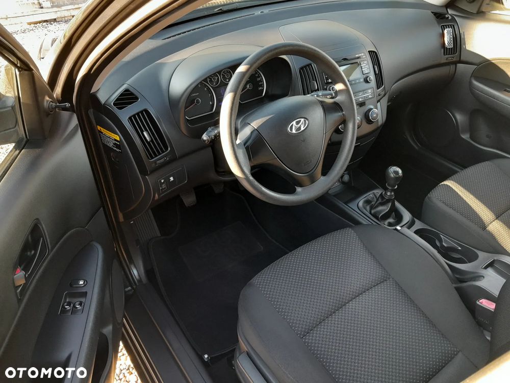 Hyundai i30 - 24