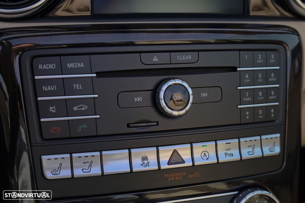 Mercedes-Benz SLC 180 - 26