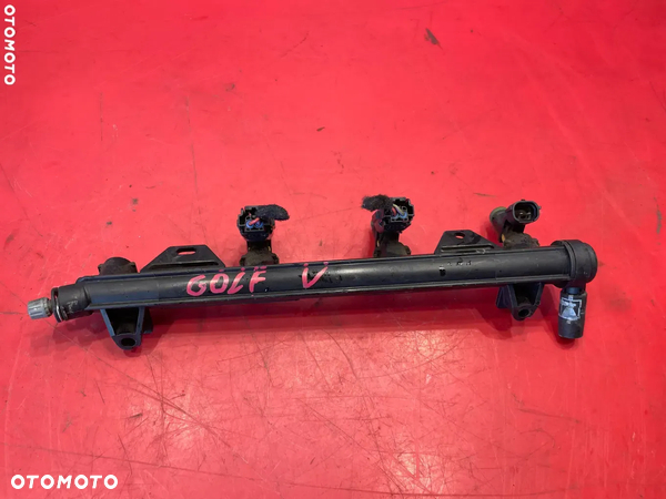Volkswagen GOLF V  OE 036133320 listwa wtryskowa