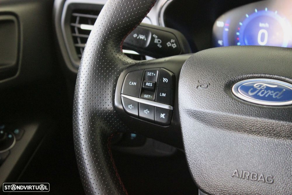 Ford Focus SW 1.5 TDCi EcoBlue ST-Line - 29