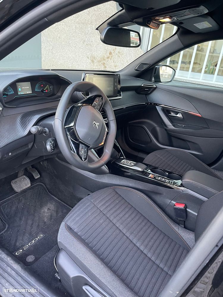 Peugeot e-2008 Active Pack - 5