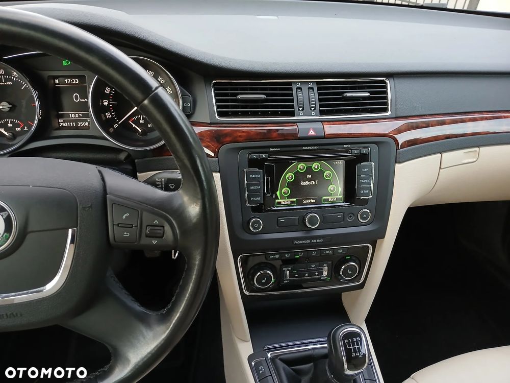 Skoda Superb 2.0 TDI Exclusive - 27