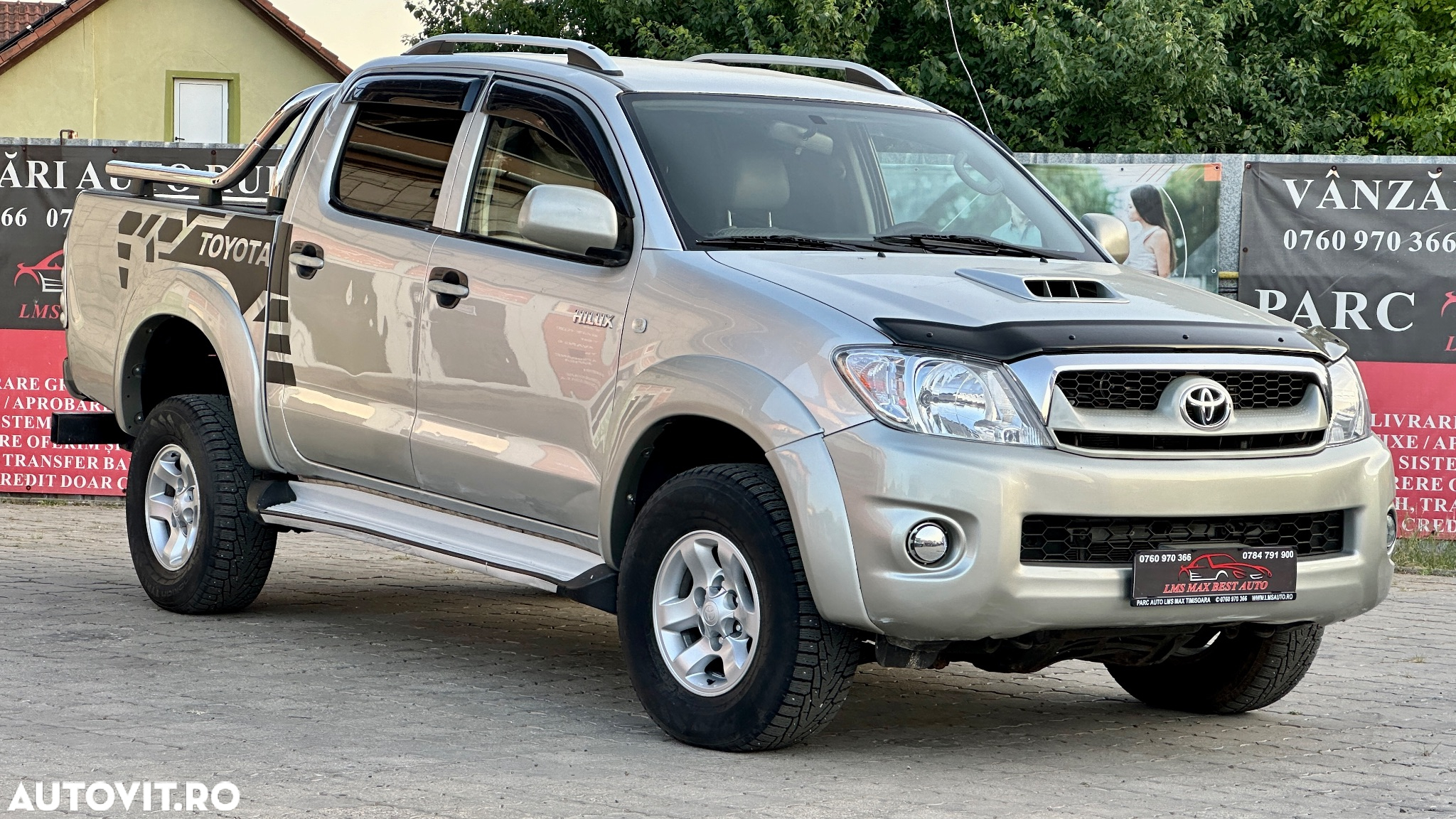Toyota Hilux - 2