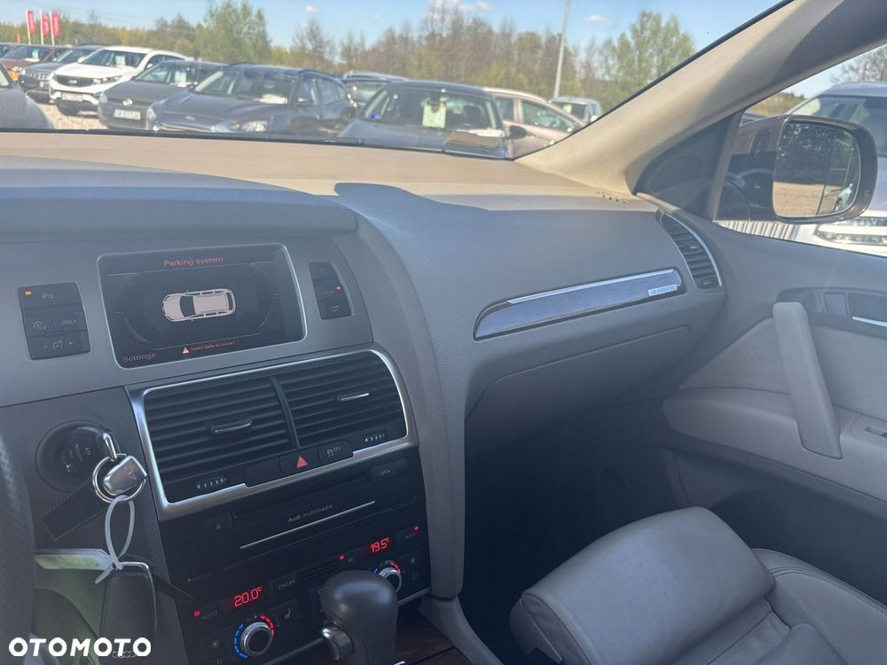 Audi Q7 - 28