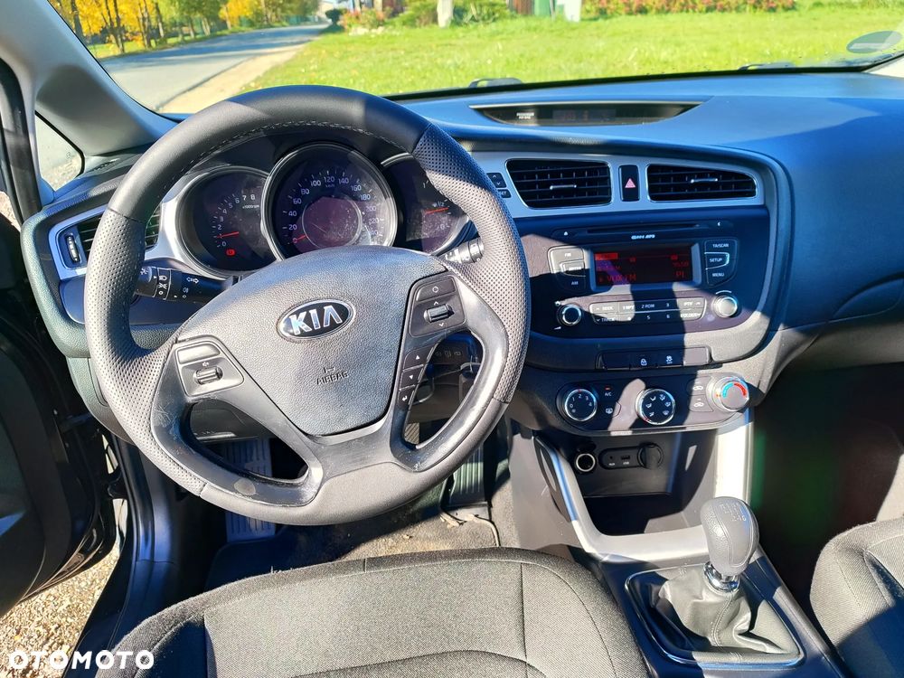 Kia Ceed 1.4 CVVT Attract - 10