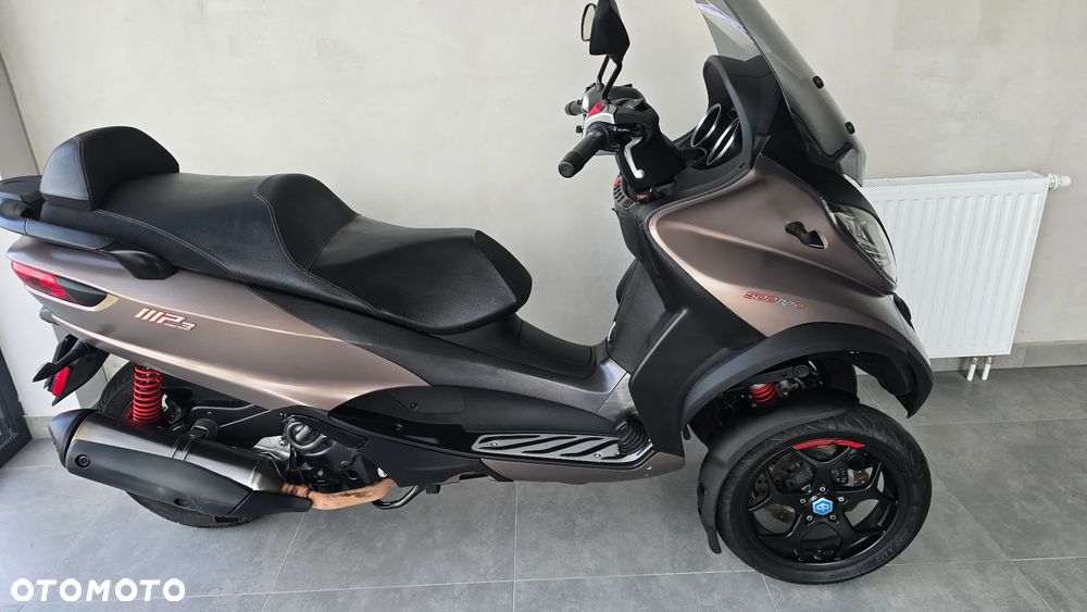 Piaggio MP-3 - 33