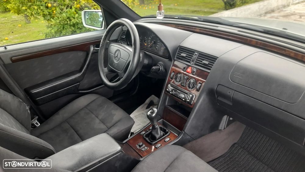 Mercedes-Benz C 200 Kompressor Classic - 38