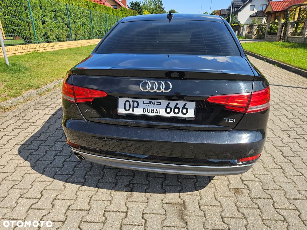 Audi A4 Limousine 2.0 TDI Design - 5