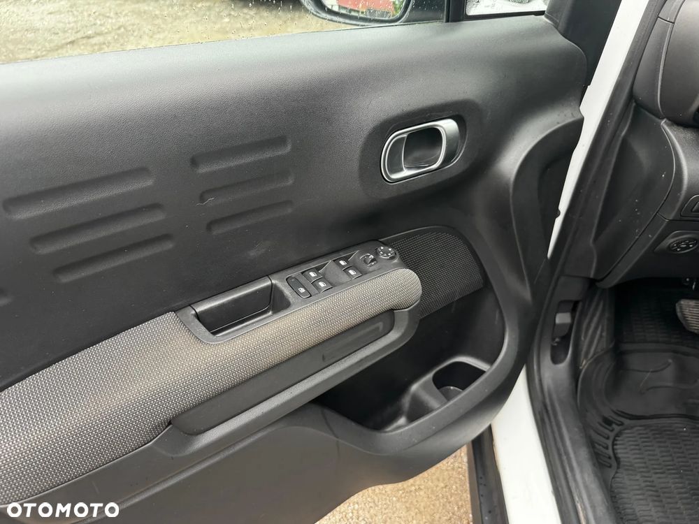 Citroën C3 Aircross BlueHDI 120 Stop & Start EAT6 SHINE PACK - 34