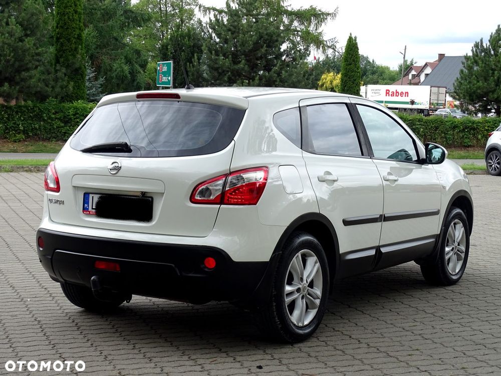 Nissan Qashqai 2.0 CVT 360 - 6