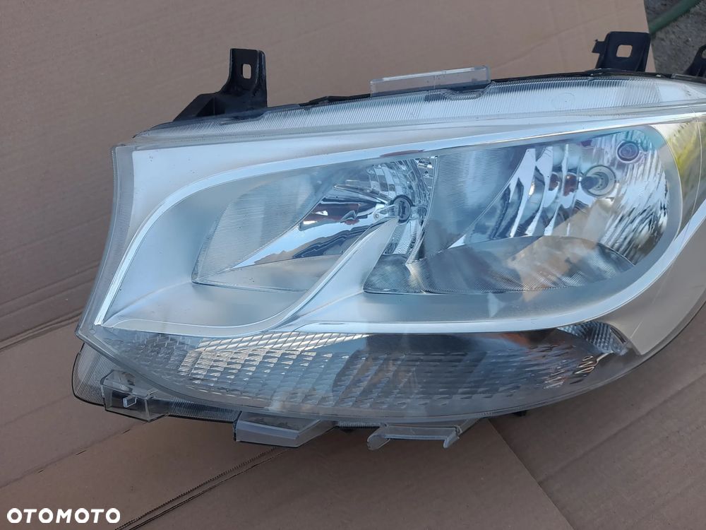 MERCEDES SPRINTER W910 LAMPA PRZEDNIA PRAWA-LEWA KOMPLET VALEO - 14