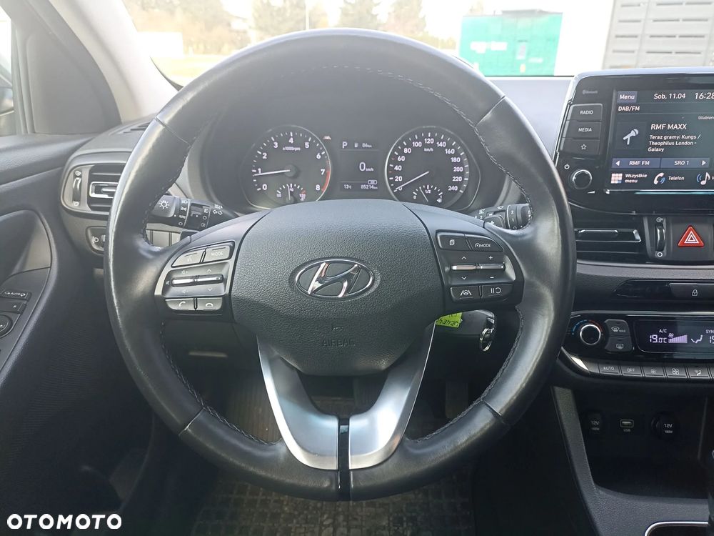Hyundai i30 1.5 T-GDI 48V Comfort DCT - 30