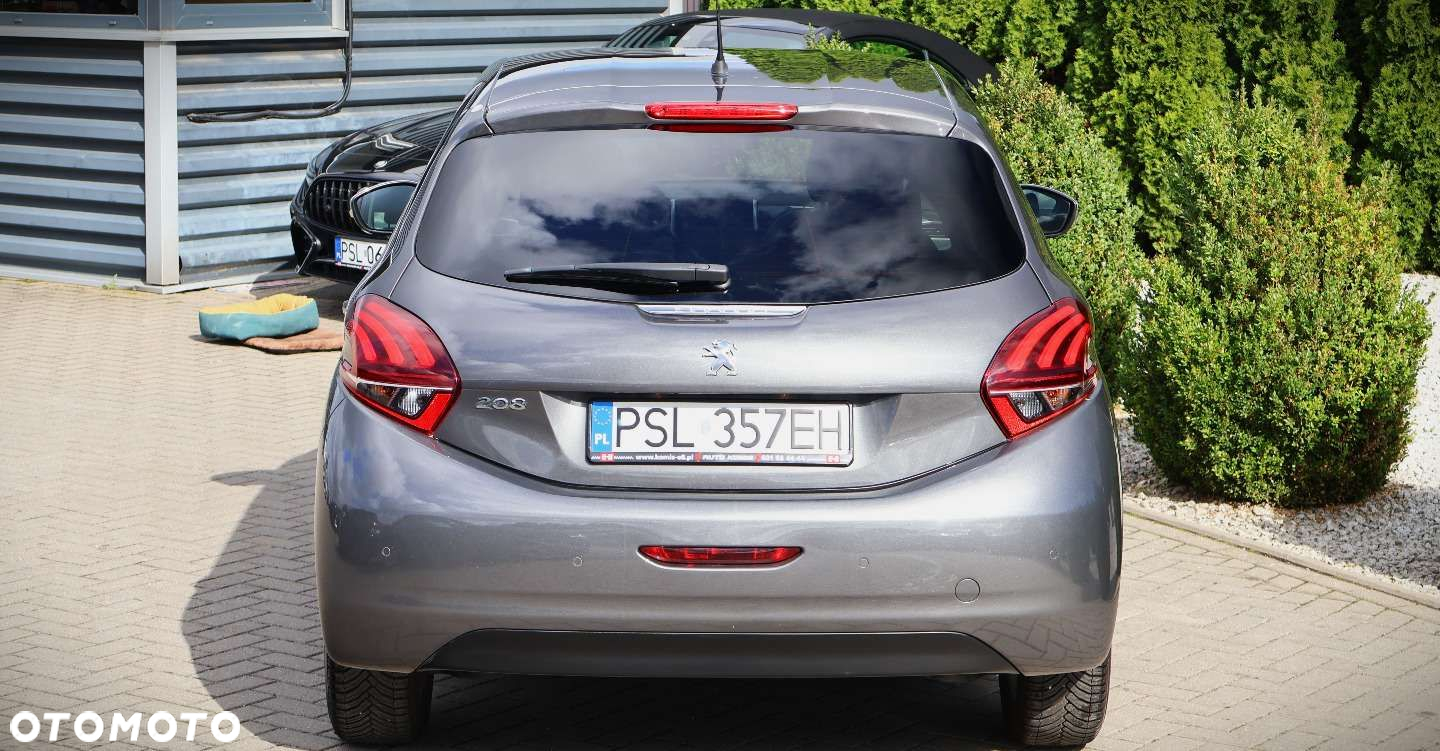 Peugeot 208 - 6