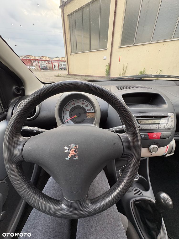 Peugeot 107 1.0 Trendy - 13