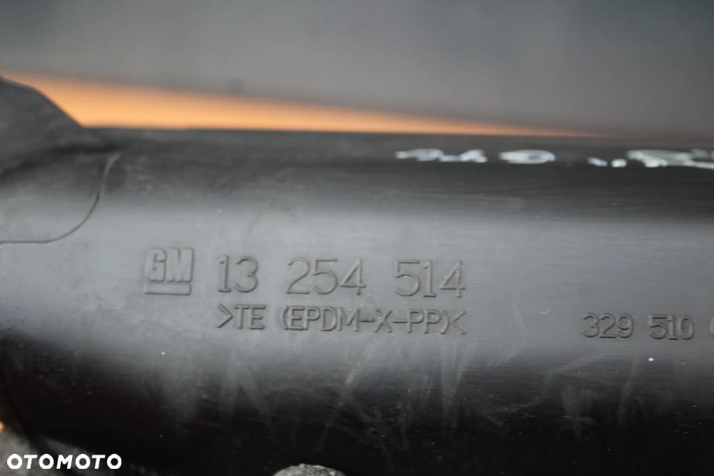 KIEROWNICA PROWADNICE WLOTY POWIETRZA KOMPLET OPEL ASTRA J GTC 13310901 13337114 13310896 13337115 13254514 - 13